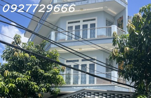 Chính chủ cần bán nhanh nhà căn góc 2 mặt tiền đường lớn trong KDC Nam Long, giá tốt