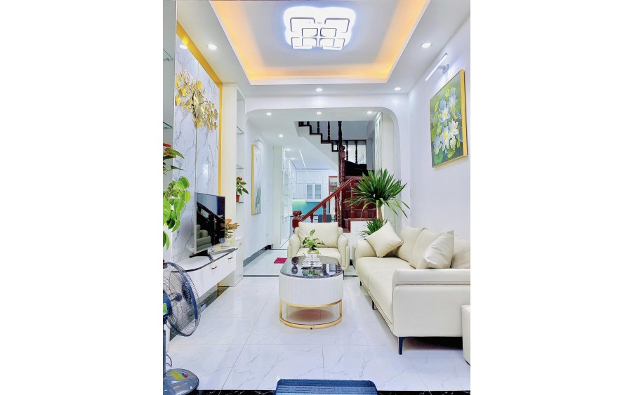 Minh Khai-Mai Động 39M2-5T ở luôn, ô tô, giá chỉ 3,4 tỷ.LH 0987136162