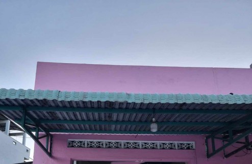 Cần Bán Nhà Vị Trí Trung Tâm Tt Phú Phong Kinh Doanh Sầm Uất.