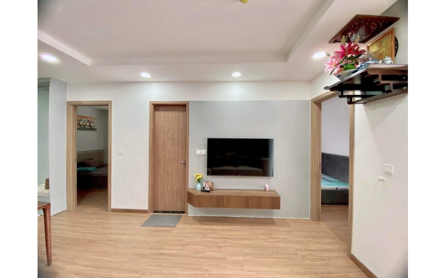 Bán chung cư Trung Hòa Nhân Chính 60m 2PN view thoáng căn góc sửa mới 2.25 ty LÔ GÓC tặng NT