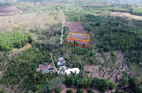 Nhà còn 1 lô đất nở hậu Bố cho ở Hàng Gòn, Long Khánh - 1102,9m2 đang cần bán gấp