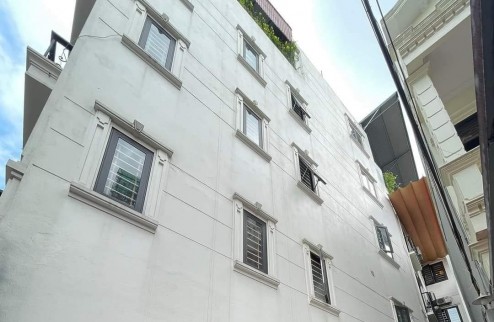nhà đẹp lô góc Nguyễn Văn Cừ, 65m x 5tầng, gara, ô chờ thang máy