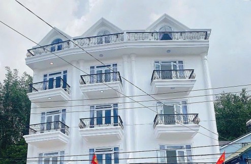 Bán 3 căn khách sạn mặt tiền đường Nguyễn Công Trứ Đà Lạt