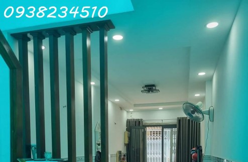 Bán nhà vip Hai Bà Trưng, Quận 3, 35m2, 2 tầng, 3x12m, bán nhanh 4,8 tỉ