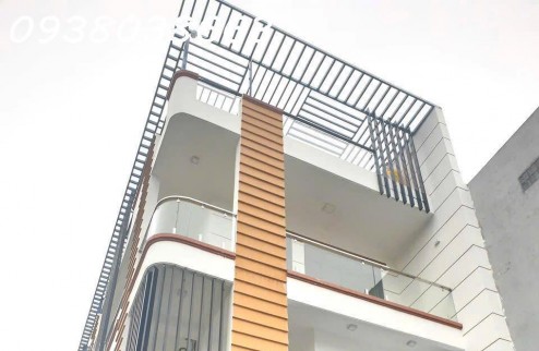 SIÊU PHẨM BIỆT THỰ THẠNH XUÂN QUẬN 12 - LÔ GÓC THOÁNG MÁT - NGANG 5.5M, 90M2, 4 TẦNG - THANG MÁY CAO CẤP - NỘI THẤT GỖ SANG XỊN