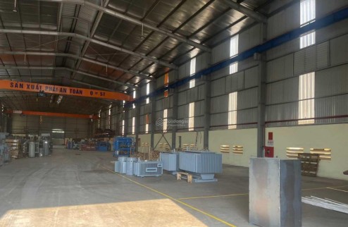 Bán đất nhà xưởng, KCN Quất Động Hà Nội DT 2500m2 đất, có xưởng 1700m2, trạm điện 450kva 2 cẩu trục