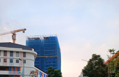 Bán nhà phố mới Nguyễn Lam, Long Biên, ngõ thông, mặt tiền rộng, đường ô tô tránh, 82m2 giá 9,2 tỷ.