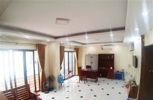 Bán gấp nhà xuân thủy cầu giấy 9.9 tỷ 50m2 rất hiếm kinh doanh luôn