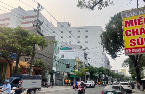 Bán nhà 4 tầng mê đúc mặt tiền đường Nguyễn Tri Phương, Hải Châu, Đà Nẵng.
