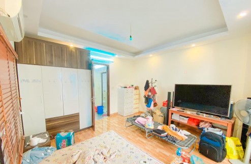 Bán căn hộ chung cư 2 ngủ 68m tòa Trung Rice city full nội thất 2ty680tr