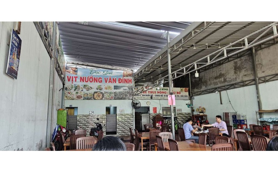 CHO THUÊ MẶT BẰNG 200M2 THUẬN TIỆN KINH DOANH QUÁN ĂN, CAFE…