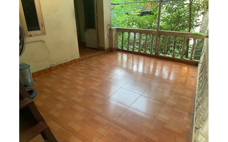 Cho thuê nhà Phạm Văn Đồng, 40m2 - 2 ngủ,  ban công thoáng mát 5tr/th 0966931622.