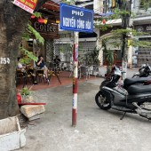 Bán gấp nhà gần 100m2 mặt đường Nguyễn Công Hòa giá hấp dẫn