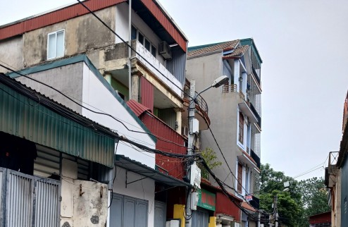 Bán nhà 5 tầng phố Nguyễn Lam, quận Long Biên. Lô góc, đầy đủ nội thất, ô tô vào nhà, giá 7,7 tỷ