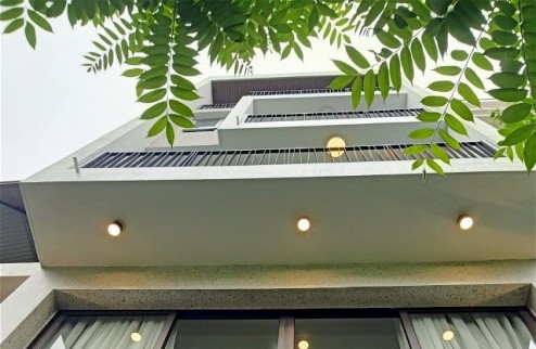 Bán nhà VÕ CHÍ CÔNG- oto tránh –thang máy- kinh doanh–68m X 7 tầng 14.1 TỶ