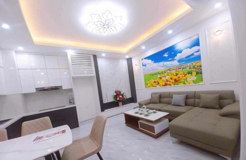 Lô góc hoàng văn thái, 40m2,7 tầng, ô tô tránh, thang máy, giá 8.79 tỷ.