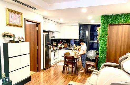 Chính chủ cho thuê gấp căn hộ view đẹp tại chung cư 57 Láng Hạ, 125m, 2PN, full đồ, giá 13tr