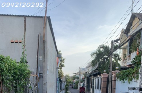 Cần bán đất lô góc 200m2 hẻm 23 Lê Thị Trung, P. Phú Lợi, Thủ Dầu Một 0942 120 292