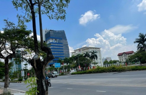 Cho thuê tòa nhà 3 Tầng 3 sàn  diện tích 360M /1 sàn  đường Lê Hồng Phong