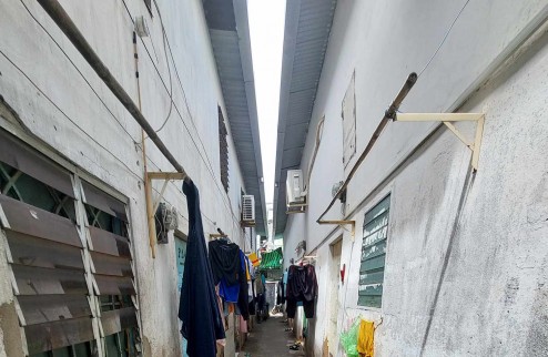 Bán nhà đường Lê Đình Cẩn Bình Tân ngang 13x20 có 18 phòng trọ ngay mặt tiền ngay chợ làm kho, phân lô ngon.