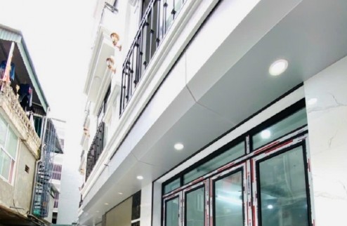 Chính Chủ bán nhà ngõ 595 Lĩnh Nam, Hoàng Mai - DT 40m2, 5 tầng thang máy