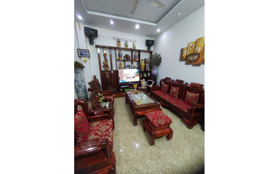 Bán nhà Kim mã, Ba Đình, trung tâm, nhà đẹp ở ngay, 35m2, 6 tầng, Giá siêu rẻ.