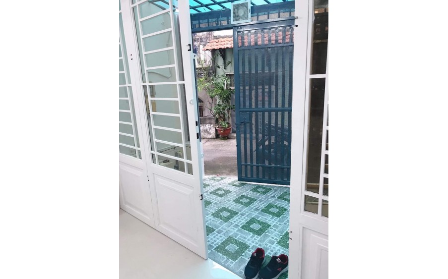 BÁN NHÀ QUANG TRUNG, GẦN CÔNG AN QUẬN GV, KHÔNG QUY HOẠCH LỘ GIỚI, 2T, 30M2, CHỈ NHỈNH 2 TỶ