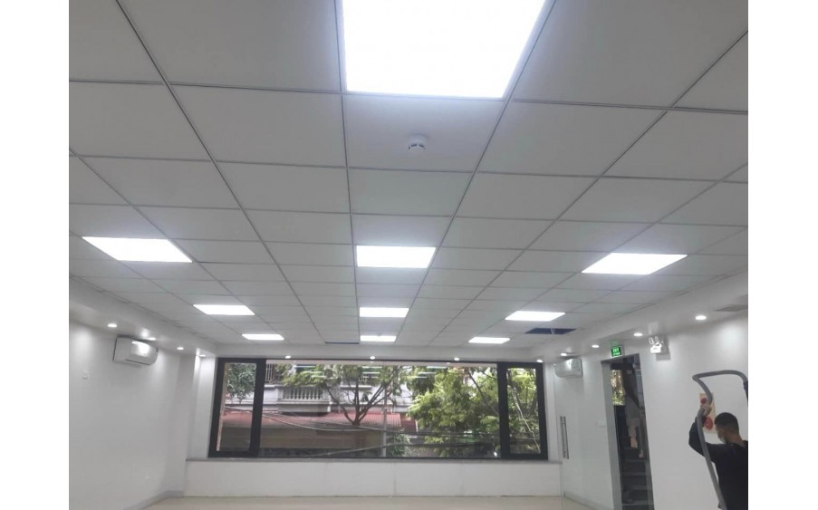 Tòa Văn Phòng Mặt Phố Nguyễn Hoàng - Dương Khuê, 120m x 10Tầng, Mt 9.5m, Giá  48 Tỷ.