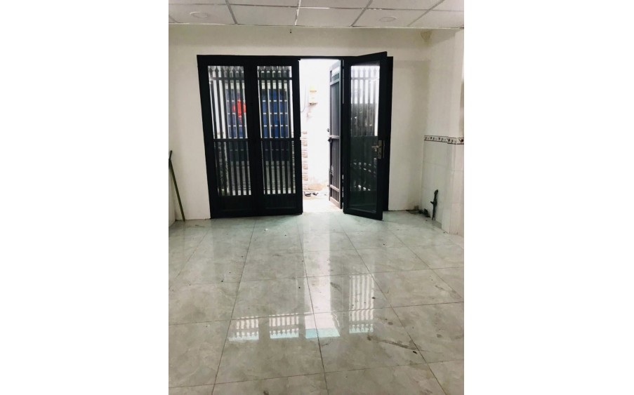 NHÀ TRUNG TÂM TÂN PHÚ - 32M2 - NHỈNH 3 TỶ