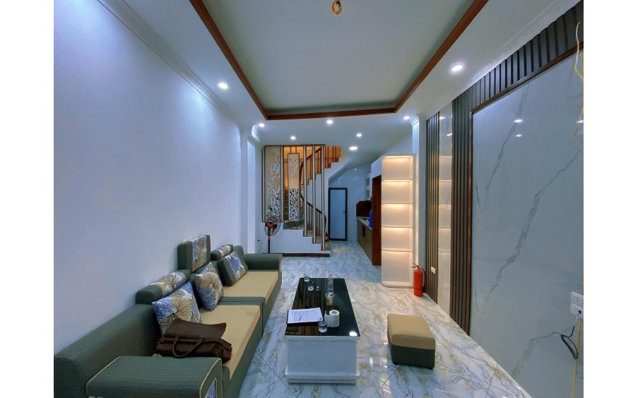 NHÀ CỰ LỘC , THANH XUÂN , 34m2 , 5 TẦNG NHÀ XÂY MỚI AN SINH ĐỈNH.GIÁ 4 TỶ CÓ NHÀ MỚI Ở LUÔN.