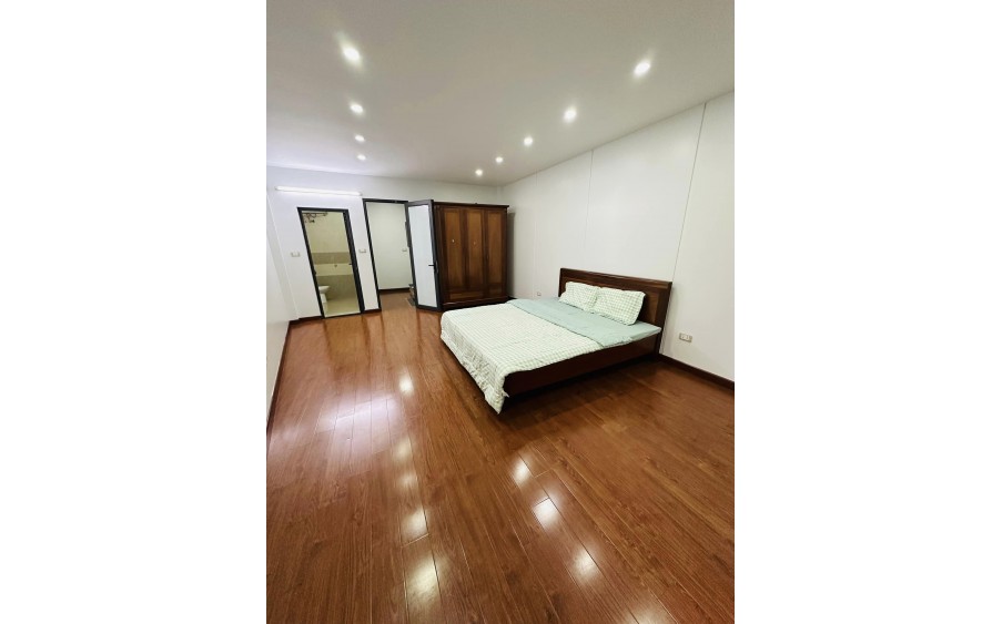 NHÀ ĐẸP 6 TẦNG CẦU GIẤY, 40M2, 5XX TỶ, FULL NỘI THẤT, Ô TÔ, NGÕ THÔNG, 2 THOÁNG, SỞ NỞ HẬU, Ở NGAY.