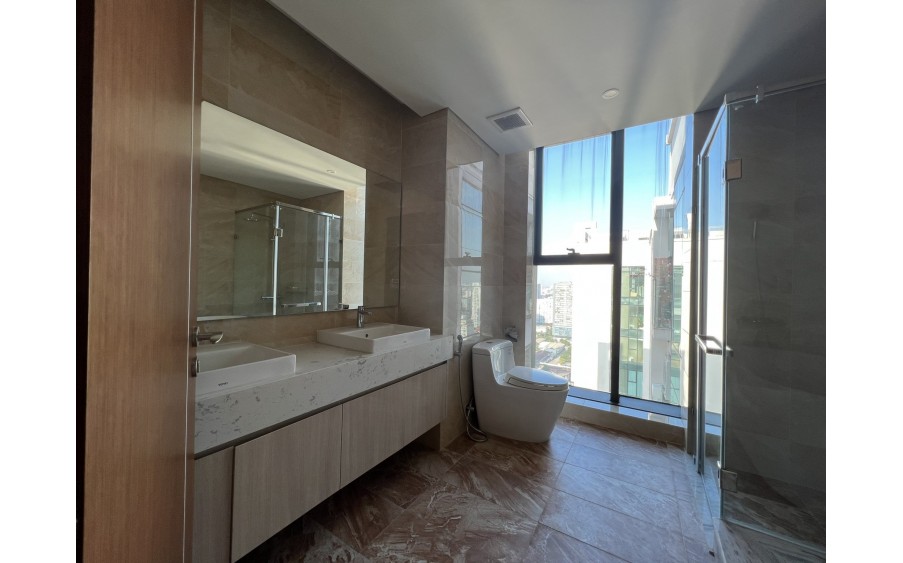 Hiếm ! căn 4PN 2WC -CC Golden Palace  142m2 giá 8.1 tỷ NTCB view thoáng mát