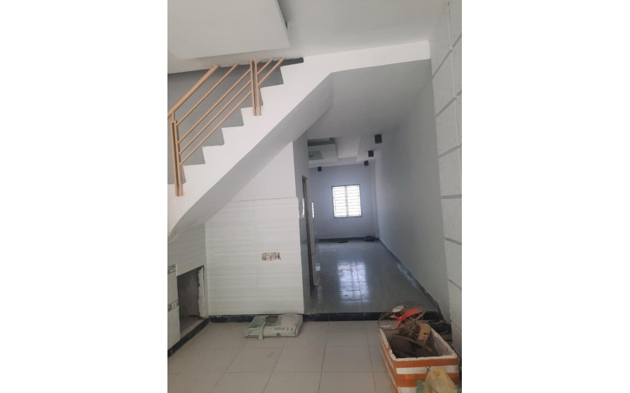 Ngợp Bank bán nhanh nhà 64m2, 4x14, shr.2pn