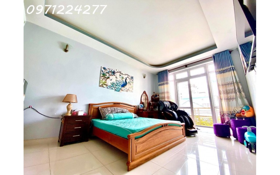 BÁN NHÀ ĐƯƠNG 494 ,TĂNG NHƠN PHÚ A ,THỦ ĐỨC 130M2 ,2 TẦNG ,3 PHÒNG NGỦ ,3 VỆ SINH , NHÀ HOÀN CÔNG ,SÂN ĐỖ ĐƯƠC 3 Ô TÔ  [ GIÁ CHỈ 7.7 TỶ ]