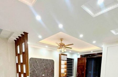 NHÀ MỚI 5 TẦNG QUẬN TÂY HỒ - 10M RA ÔTÔ RA MẶT PHỐ - DT:40M2 MT:3.5M GỒM 3 PHÒNG NGỦ - GIÁ: 4.95 TỶ