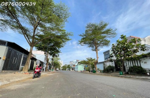 Bán nhà KDC Lập Phúc Đối diện công viên 2500 m2 Lô góc 2MT đường 20m thông  Lê Văn Lương