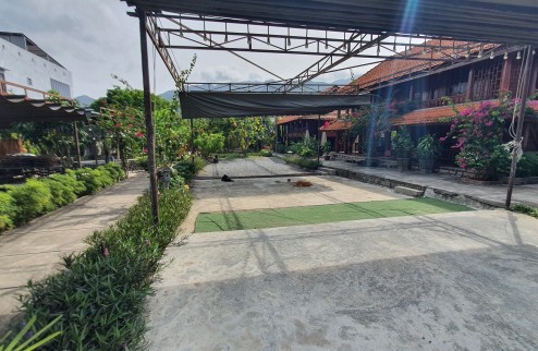 Cho thuê biệt thự sân vườn thuộc thôn Phước Hạ, xã Phước Đồng, Nha Trang