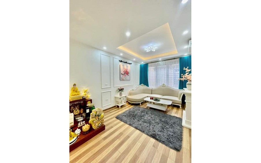 PHỐ ÂU CƠ QUẬN TÂY HỒ GIÁ HƠN 4 TỶ DT:39M2 3 NGỦ Ô TÔ ĐẬU CẠNH NHÀ