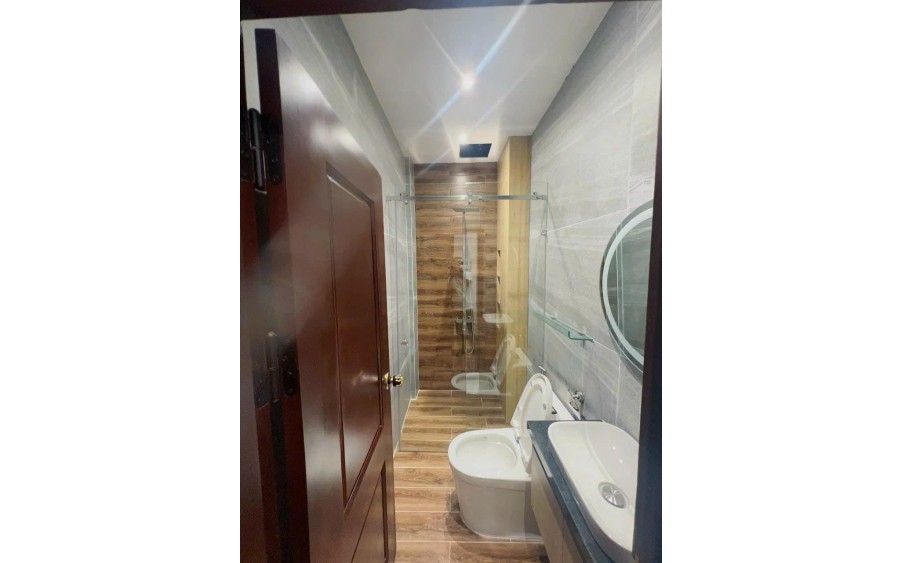 HÀ HUY GIÁP .GÓC 2MT90M2 .4 TÀNG ,4PN.5WC.THANG MÁY THIẾT KẾ HIỆN ĐẠI.NỘI THẤT XỊN XÒ .GIÁ HẠT RẺ