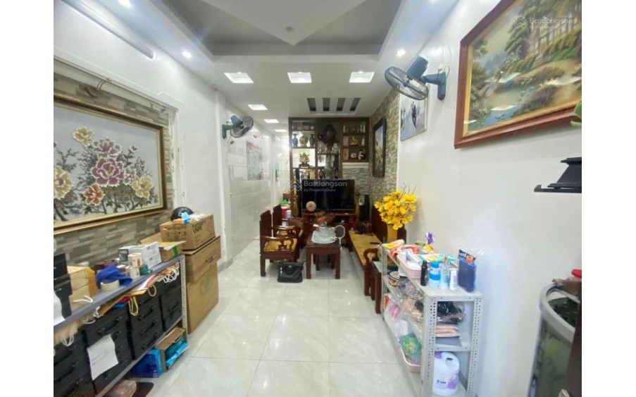 Nhà đẹp Kim Giang 30m2 mặt tiền 4m - ngõ nông oto cách nhà 30m giá 3,95 tỷ