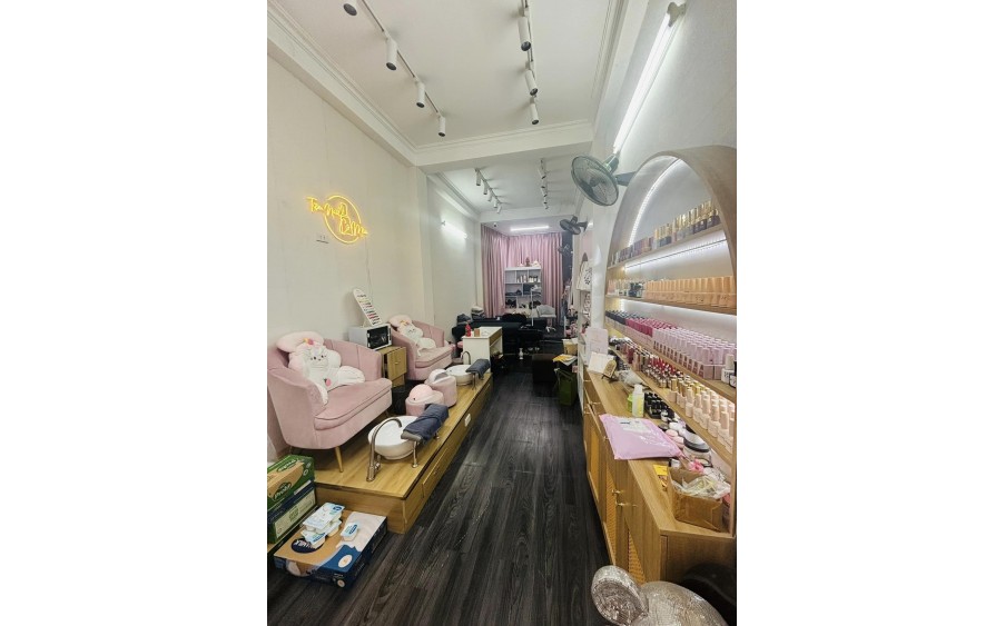 SANG NHƯỢNG CỬA HÀNG NAIL-Mi , GỘI 
ĐỊA CHỈ: 35 Cầu Đất , Chương Dương, Hoàn Kiếm , Hà Nội