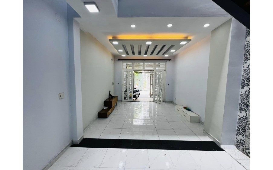 NHÀ ĐẸP NGUYỄN OANH - 3 TẦNG 70M2  MỚI  Ở NGAY - NHỈNH 5 TỶ ( TL )