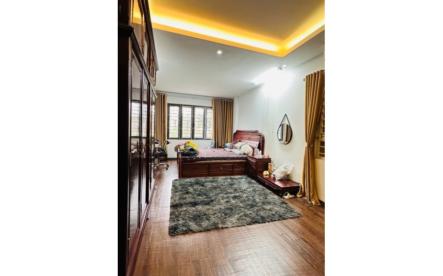 Bán nhà Nguyễn Phong Sắc - Cầu Giấy 45m x 5T Nhỉnh 11 tỷ - Ô Tô- KDVP