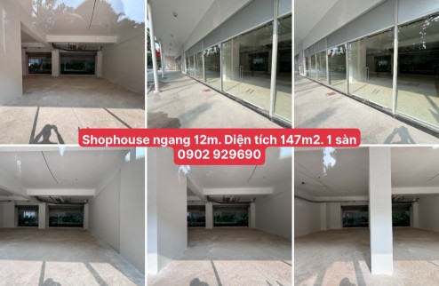 Shophouse mặt tiền rộng 12.5m2 có thể ngăn ra làm 2 mặt bằng. Diện tích 147m2, thiết kế 1 sàn, mua trực tiếp