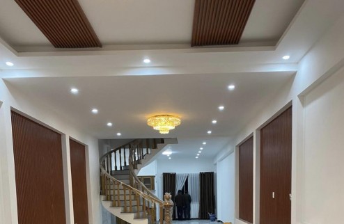 Bán nhà mới hoàn thiện tại Nguyễn Hữu Cầu P12 Đà Lạt