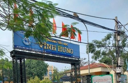 Bán nhà Đông Thiên- Lĩnh Nam 36m 5 ngủ đối diện ngay trường c1 Vĩnh Hưng