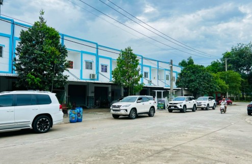 Bán nhà phố thương mại shophouse + 2 căn trọ