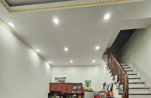 Nhà Dương Quảng Hàm dòng tiền ngay 20tr/tháng 35m x4T 3,5ty Tặng nội thất