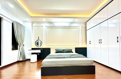 TRUNG KÍNH - CẦU GIẤY - 36M2 X 5TẦNG - MT 4.4M VUÔNG ĐẸP - 4 NGỦ - ĐÔNG NAM MÁT MẺ - HƠN 5 TỶ