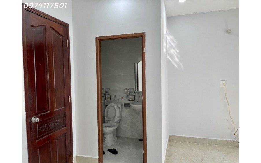 Cho thuê phòng 25m2 máy lạnh, nhà phố Citi Bella 1